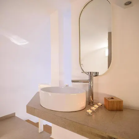 Muses Cycladic 3*
