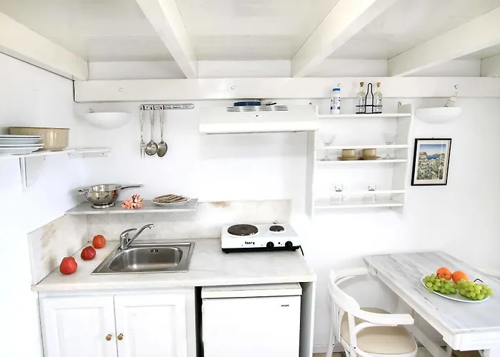 Muses Cycladic Apart Otel 4*