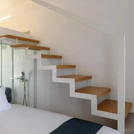 Muses Cycladic Οία