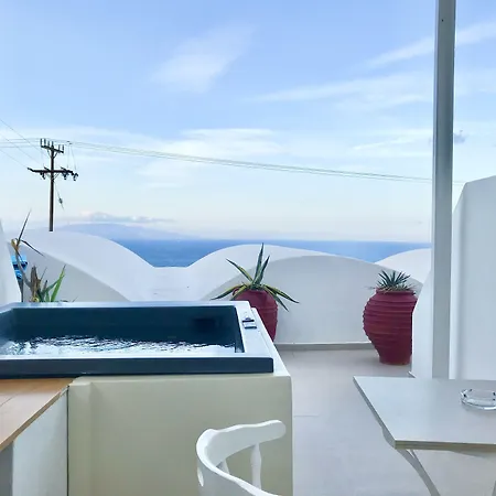 Muses Cycladic Οία