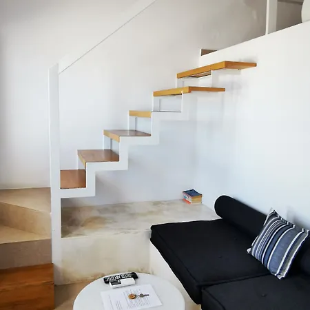 Muses Cycladic Οία