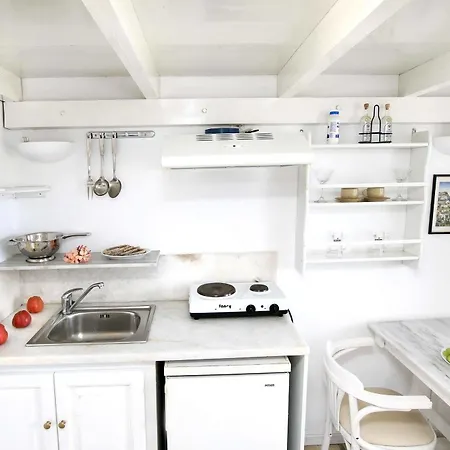 Muses Cycladic Ξενοδοχείο με διαμερίσματα 4*