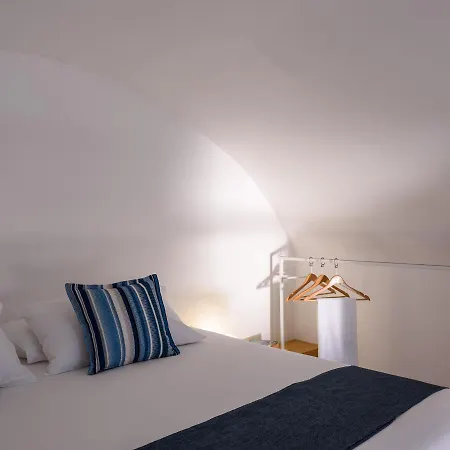 מלון דירות Muses Cycladic 4*