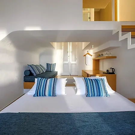 Muses Cycladic 公寓式酒店 4*