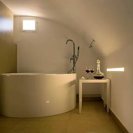 Muses Cycladic 公寓式酒店 伊亚