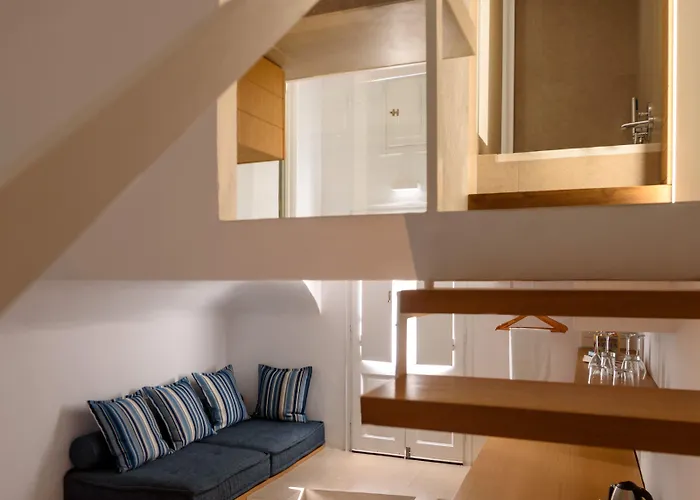 Muses Cycladic Apartahotel