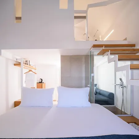 Muses Cycladic 3*