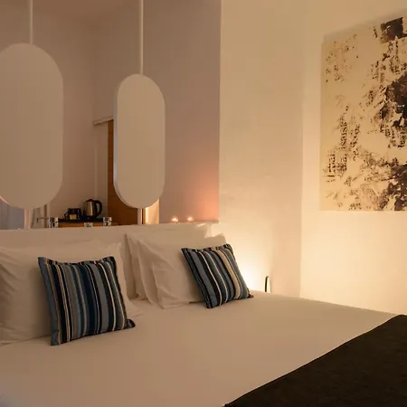 Muses Cycladic Oia