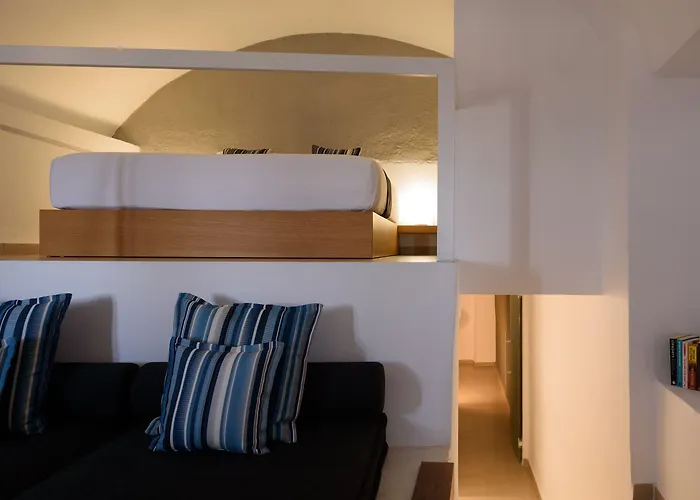 Muses Cycladic 4* 이아