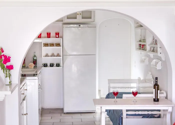 Muses Cycladic 4* Oia